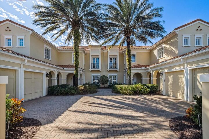 Property Photo:  10339 Kensington Shore Drive J-202  FL 32827 