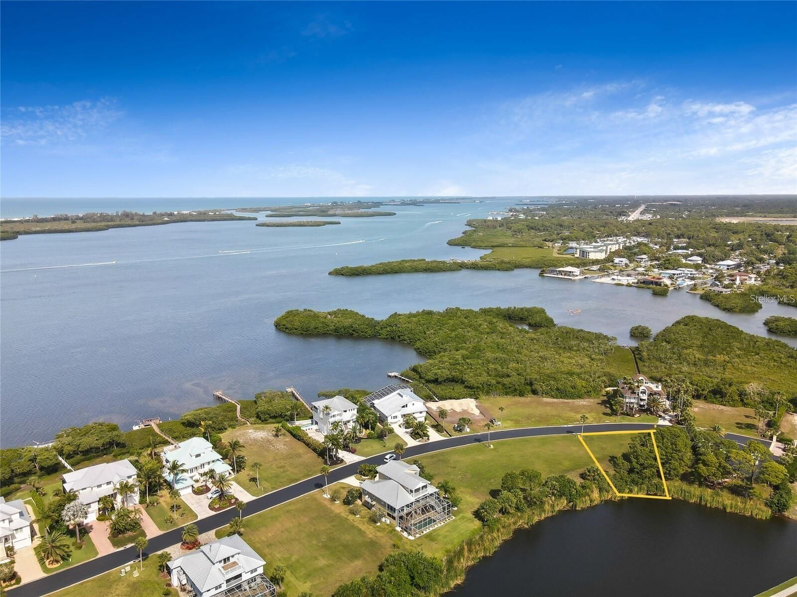 Property Photo:  9720 Eagle Preserve Drive  FL 34224 