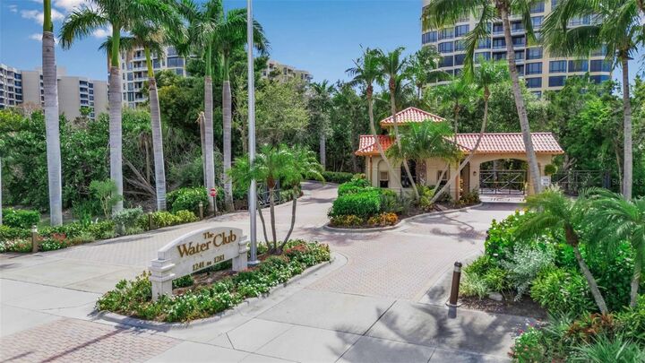 Property Photo: 1241 Gulf Of Mexico Drive 109 FL 34228