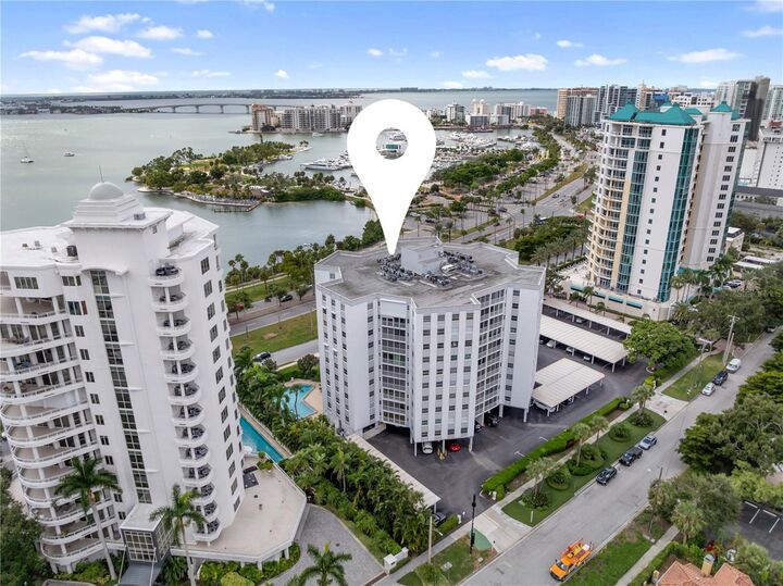 435 S Gulfstream Avenue 403  Sarasota FL 34236 photo