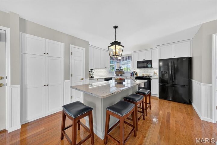 Property Photo: 10227 Concord Valley Court MO 63123