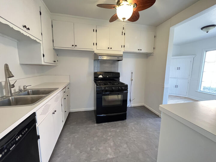 Property Photo: 807 Florence Ave WI 53402