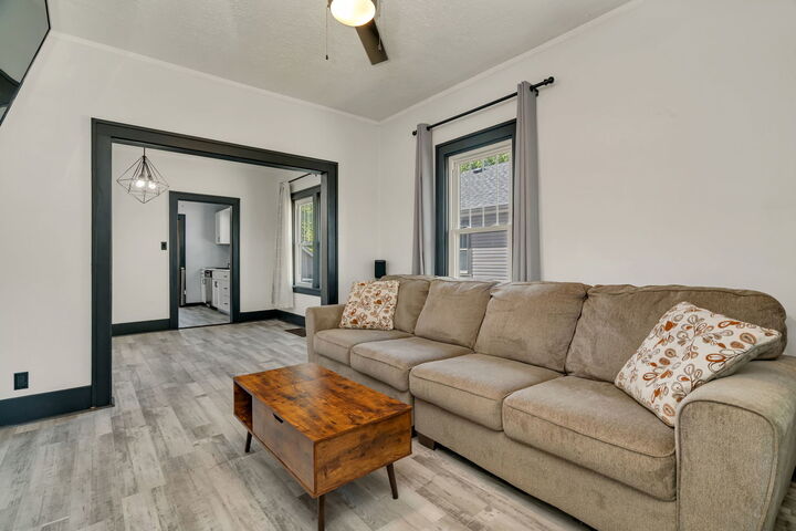 Property Photo: 925 E Jackson Street IL 60450