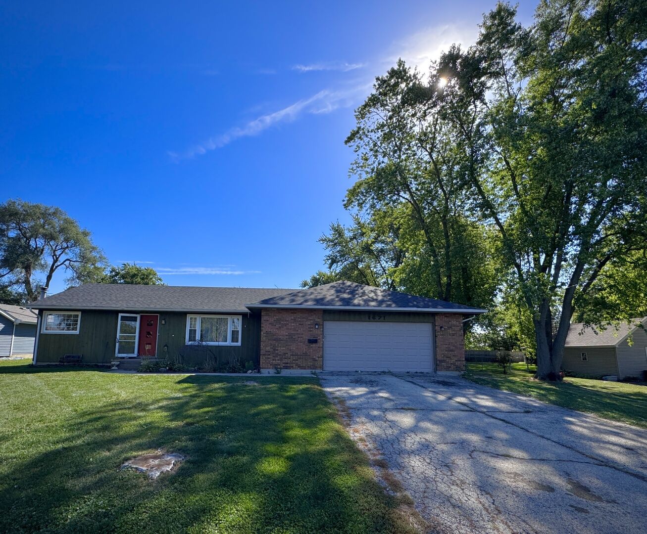 Property Photo:  1671 Sheffer Road  IL 60505 