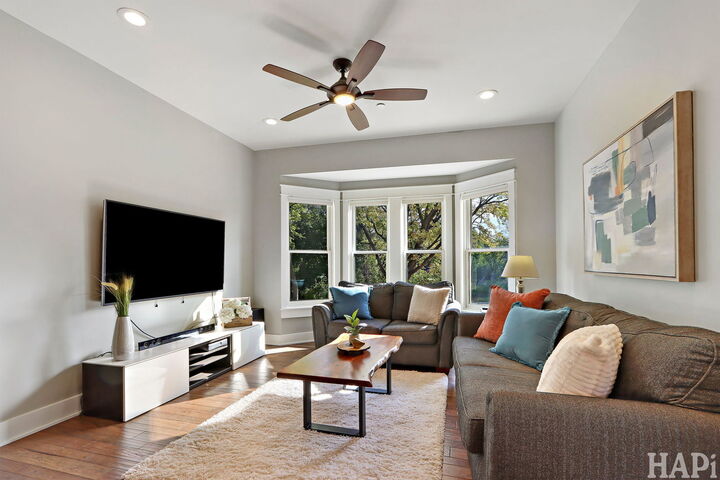 Property Photo: 93 Liberty Street IL 60118