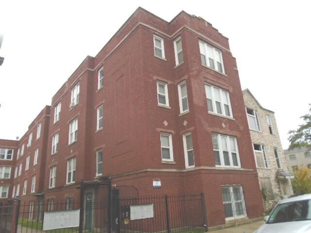 Property Photo: 541 E 60th Street 1A IL 60637