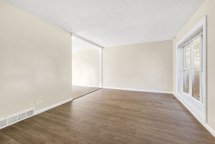 Property Photo:  4077 Club Tree Drive  IL 60107 