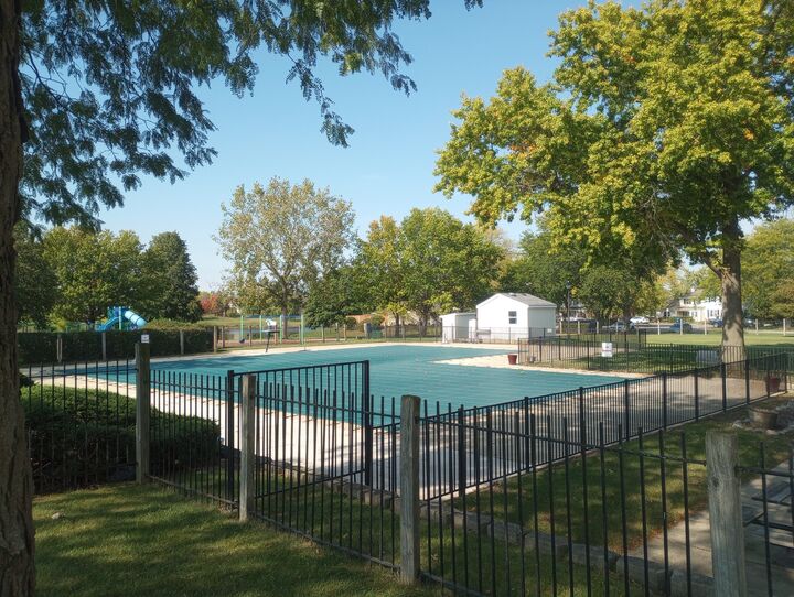 Property Photo: 1929 Hastings Court IL 60194