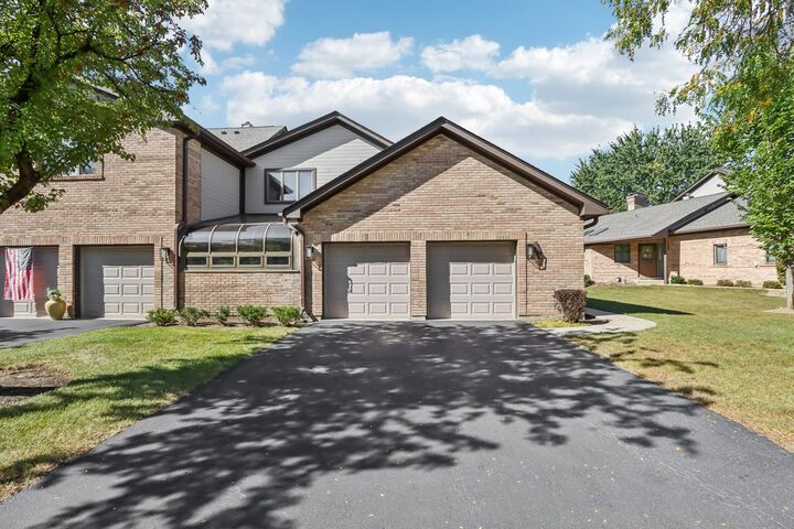 Property Photo:  1698 Pebble Beach Drive  IL 60169 