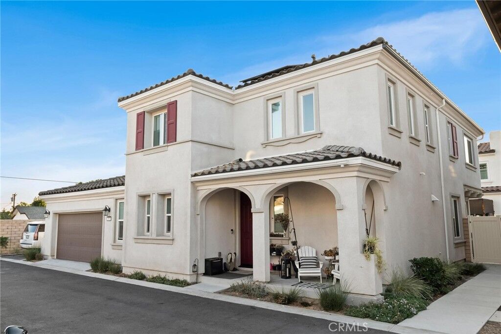 Property Photo:  352 Alice  CA 92376 