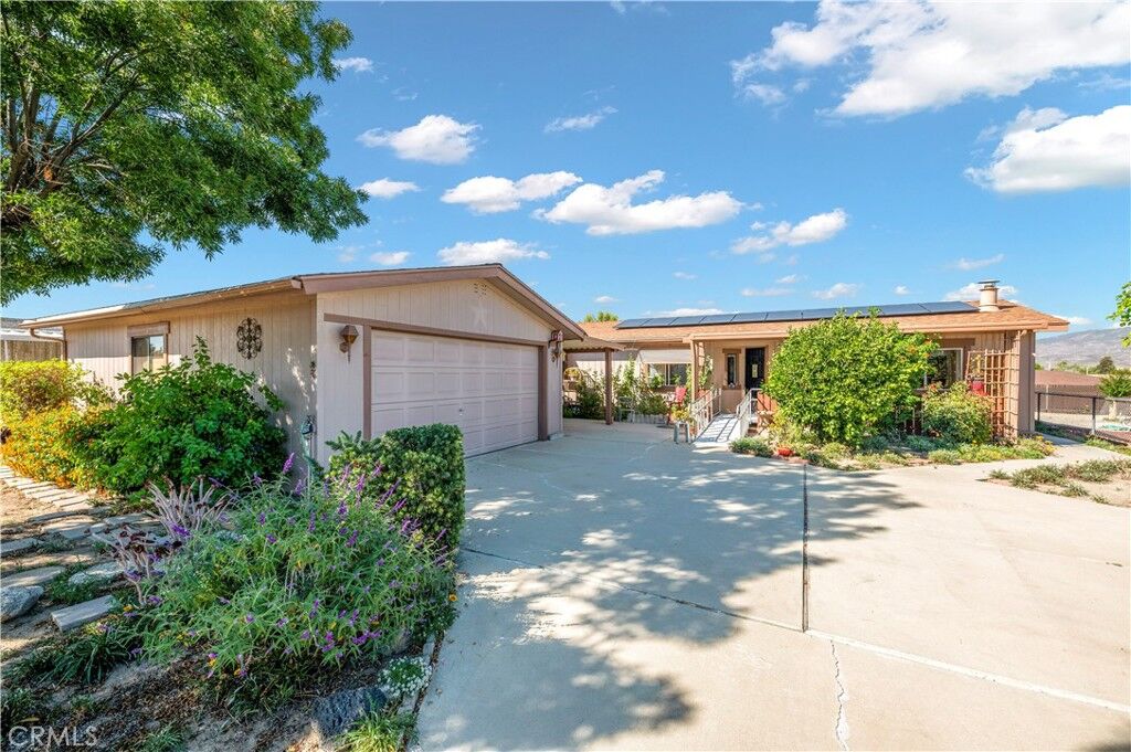 Property Photo: 43678 Pioneer CA 92544