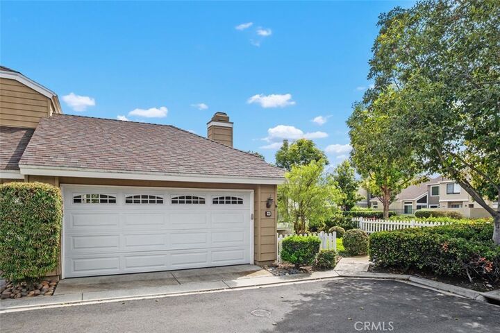 Property Photo: 43 Riverstone CA 92606
