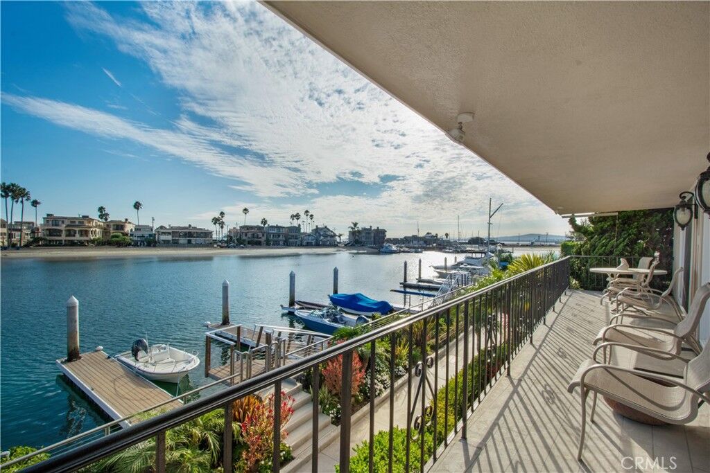 Property Photo: 5585 E Corso Di Napoli CA 90803