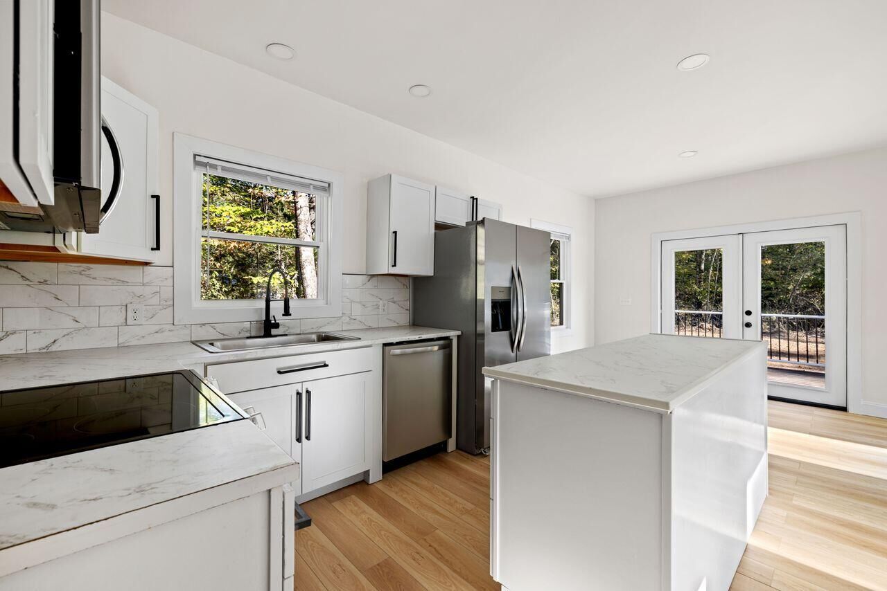 Property Photo: 4 Deer Crossing Road ME 04048