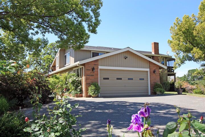 Property Photo: 2545 Meadow Creek Road CA 95648