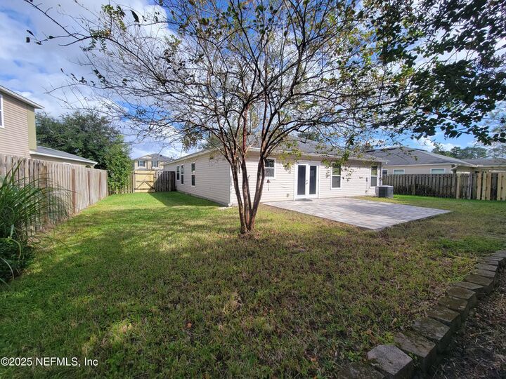 Property Photo:  4447 Oak Moss Loop  FL 32068