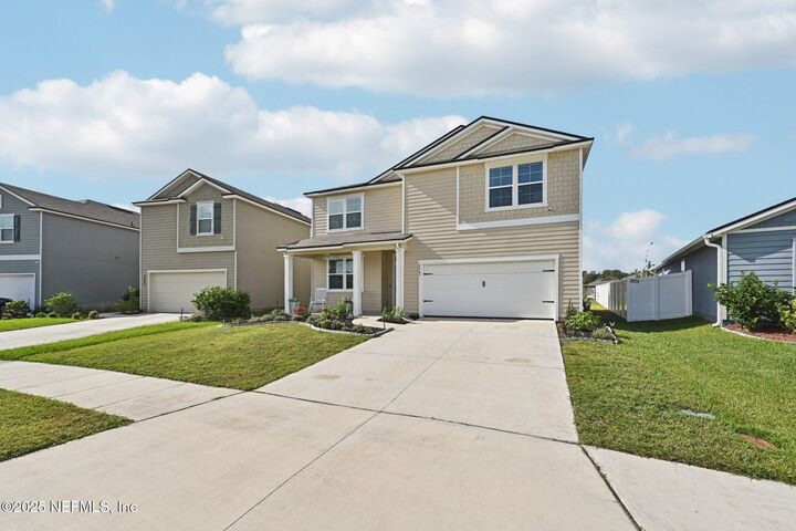 Property Photo: 2465 Falling Star Lane FL 32043