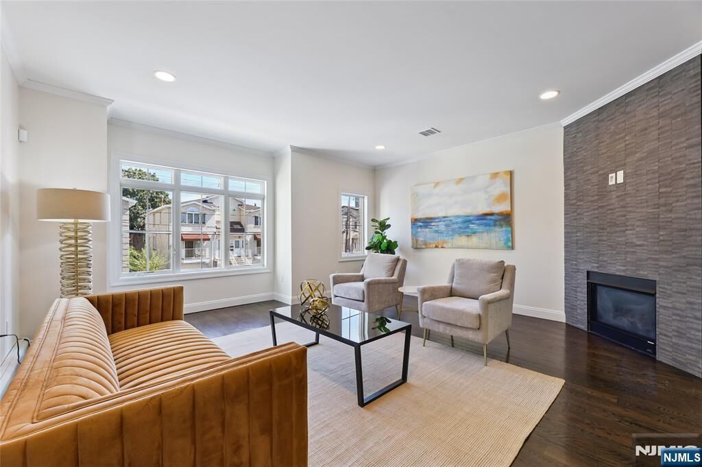 Property Photo:  284 Knox Avenue #B  NJ 07010 