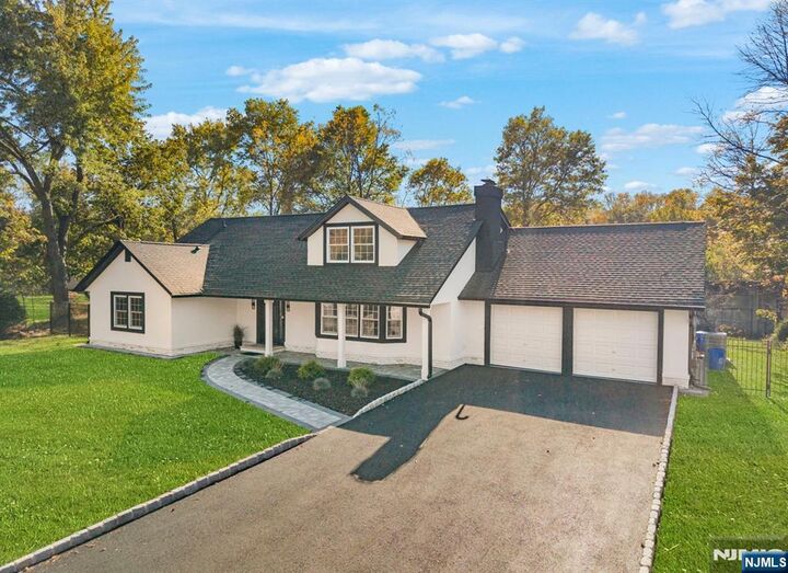 Property Photo:  29 Thackeray Road  NJ 07436 