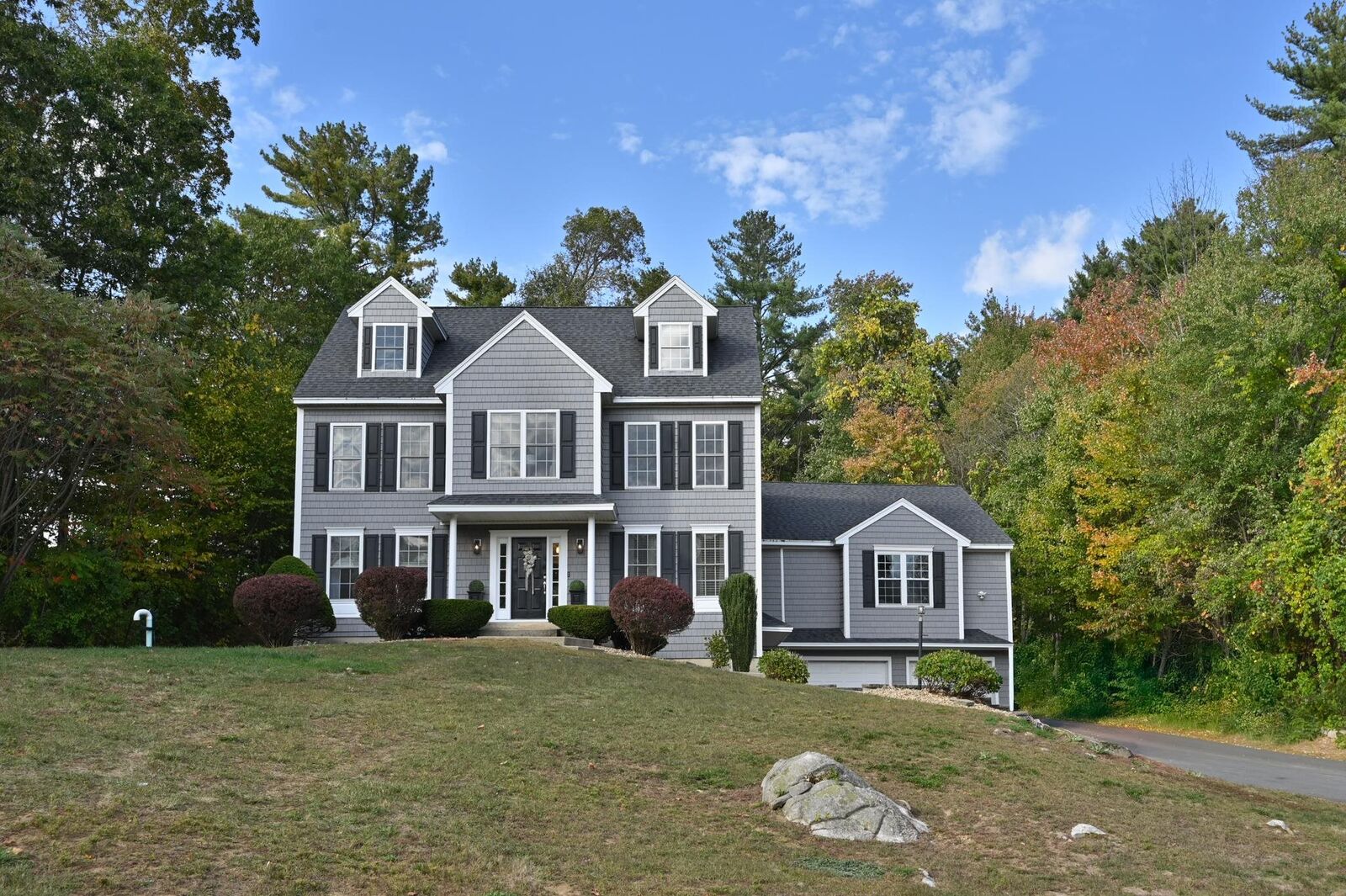 Property Photo: 16 Autumn Woods Road NH 03079