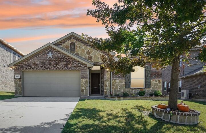14504 Chino Drive  Fort Worth TX 76052 photo