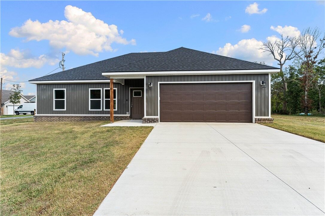 Property Photo:  2 Wendike Lane  AR 72715 