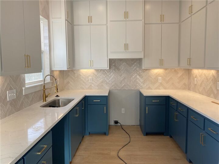 Property Photo: 1602 S 23rd Place AR 72758