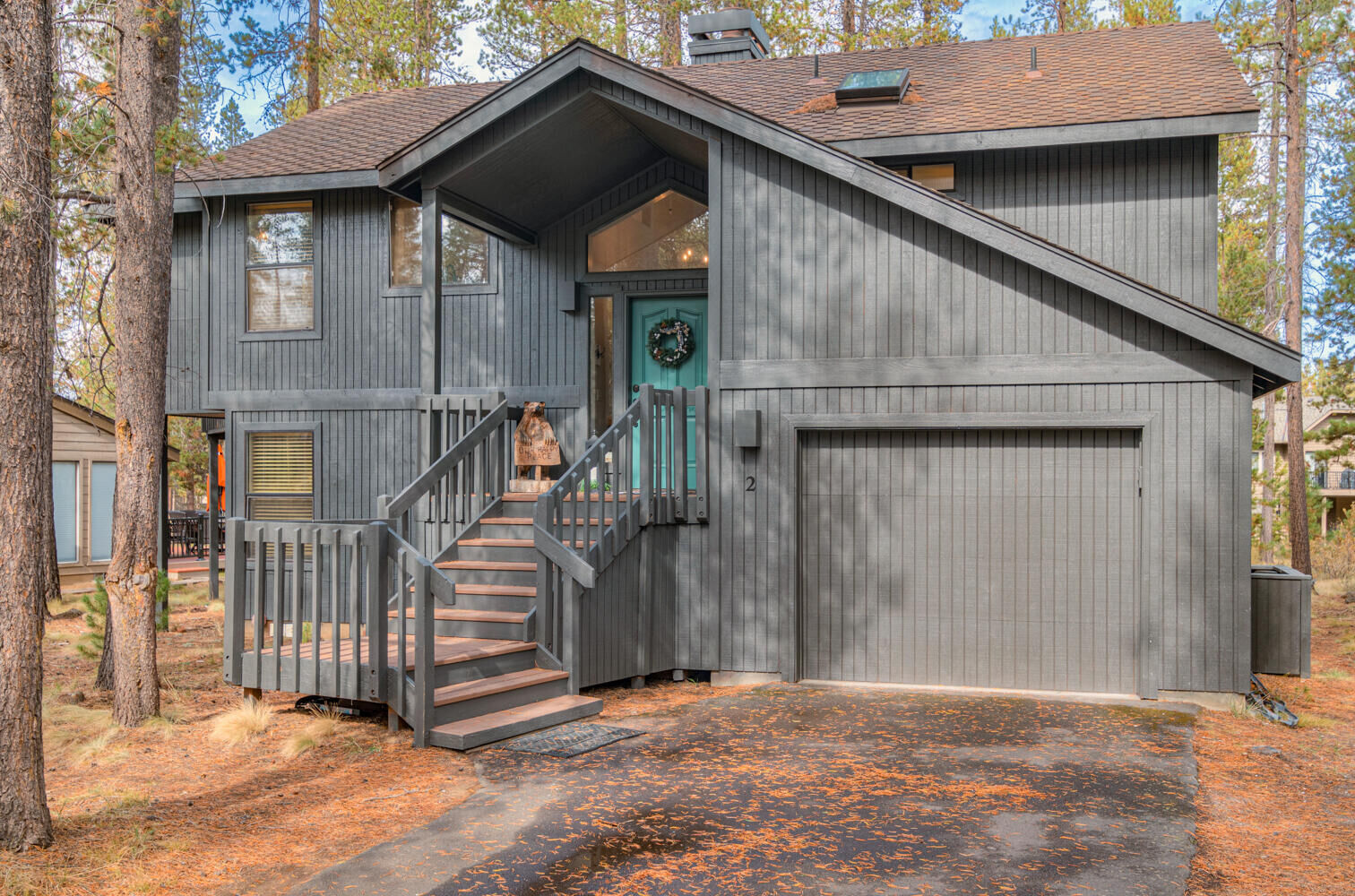 Property Photo: 18034 Witchhazel Lane OR 97707