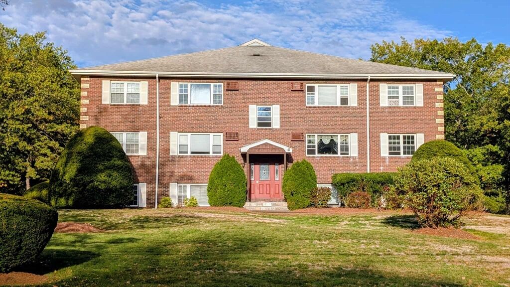 Property Photo:  118 Parker Street 16  MA 01720 