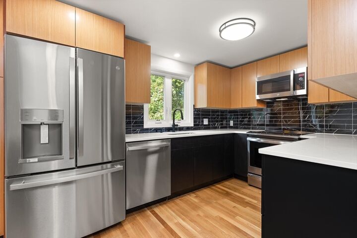 Property Photo:  19 Selwyn  MA 02461 