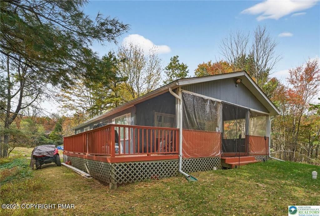 Property Photo: 189 Sage Road PA 18334