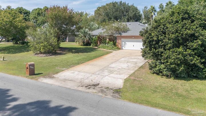 Property Photo:  3736 Tiger Point Blvd  FL 32563 