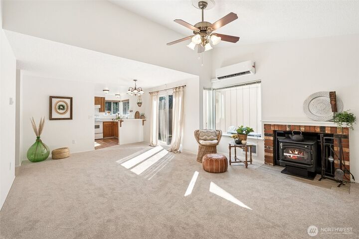 Property Photo:  637  Malibu Drive SE  WA 98503 