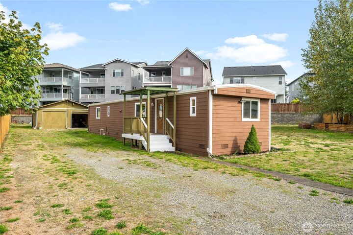 Property Photo: 27054 235th Court SE WA 98038