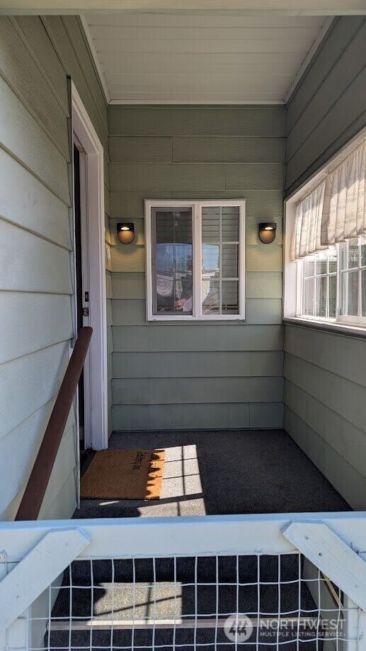 Property Photo:  18501  52nd Avenue W 6  WA 98037 