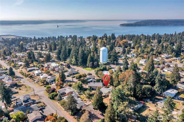 Property Photo: 604 S 208th St. WA 98198