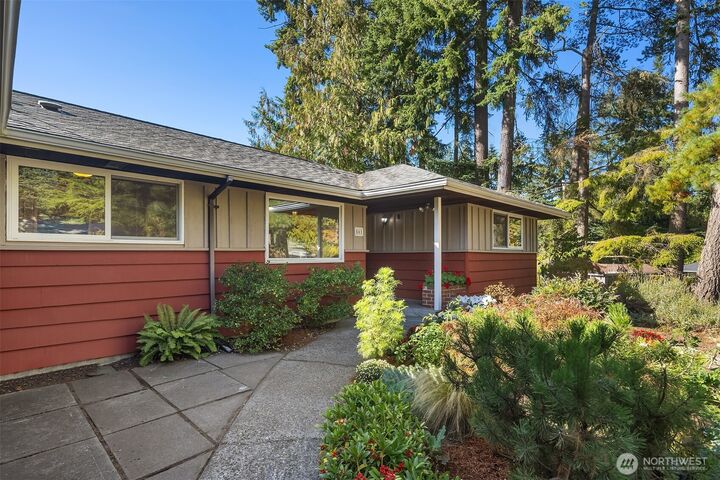 Property Photo: 561 N 166th Street WA 98133