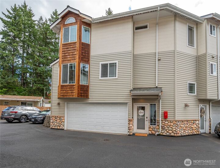Property Photo: 5731 186th Place SW A WA 98037