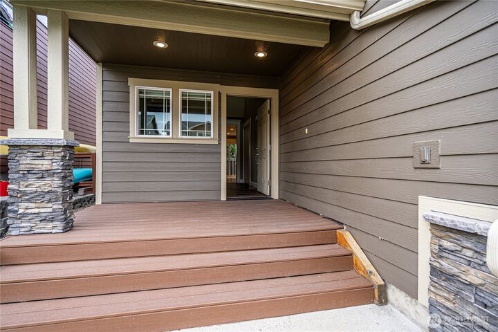 Property Photo:  104  Vineyard Lane 5A  WA 98816 