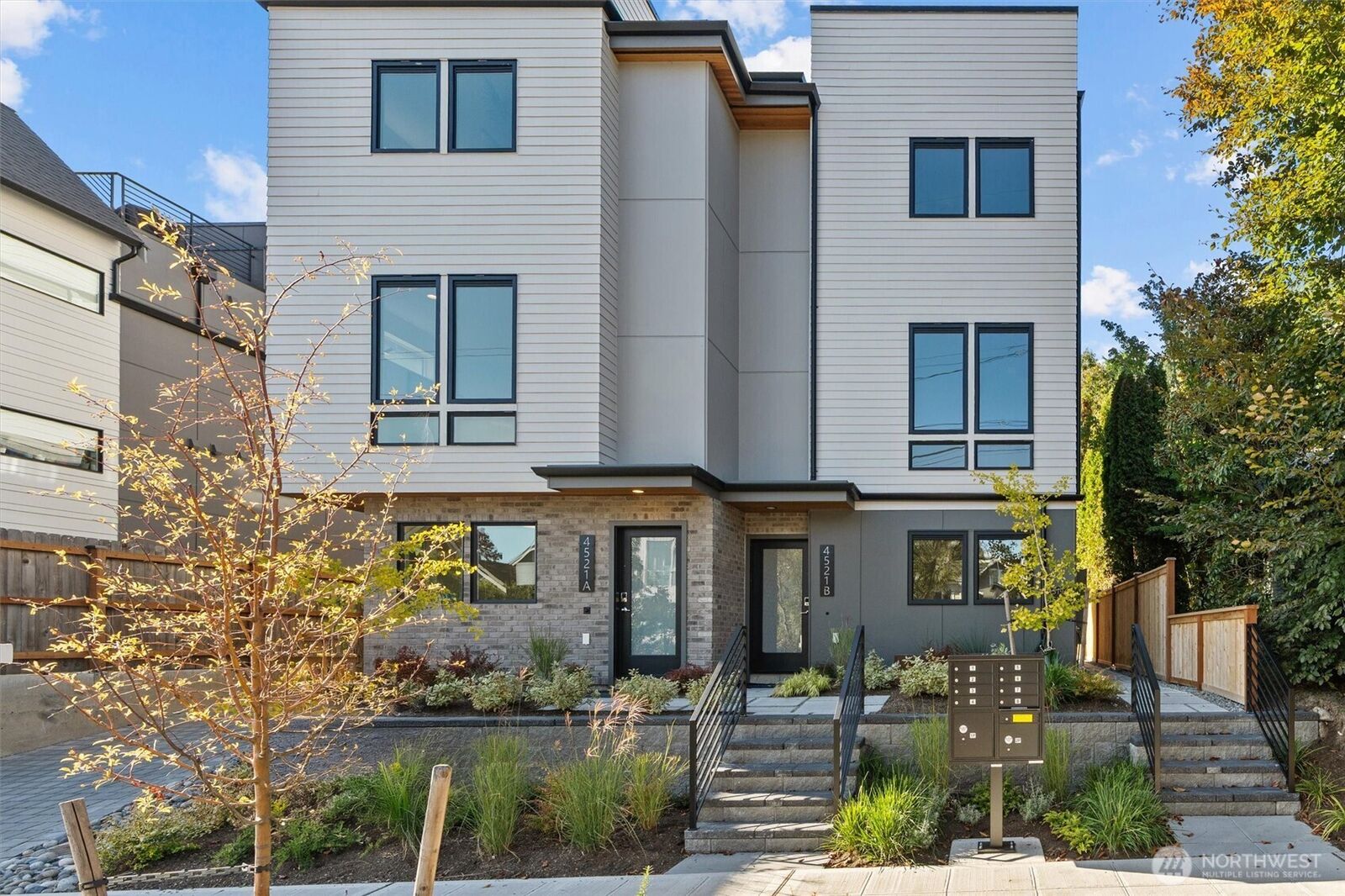 Property Photo: 4521 B Bagley Avenue N WA 98103