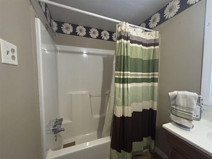 Property Photo:  208 Columbia Avenue  KY 42141 