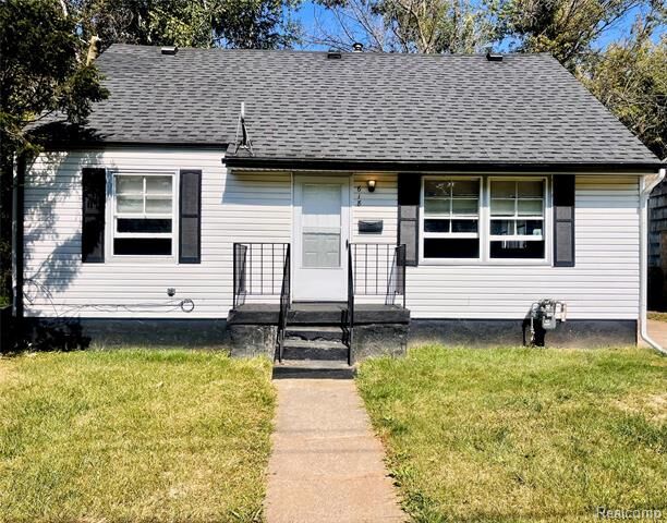 Property Photo: 618 W Austin Avenue MI 48505