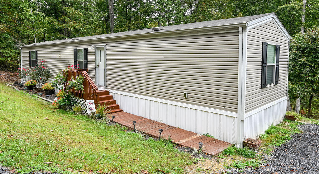 Property Photo:  865 Bell Road SE  TN 37323 