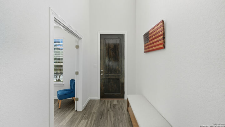 Property Photo: 8211 Snowdeal Ln TX 78255