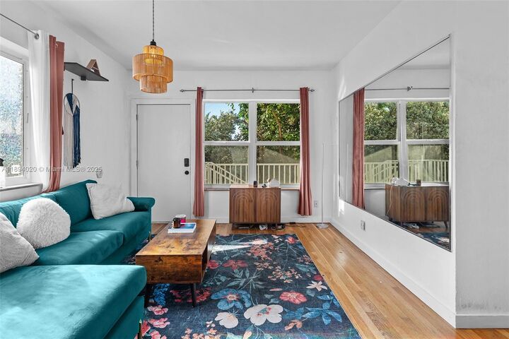 Property Photo:  1515 E West Ave 12  FL 33139 