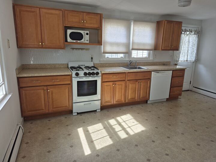 Property Photo:  136 Fox Street  CT 06824 