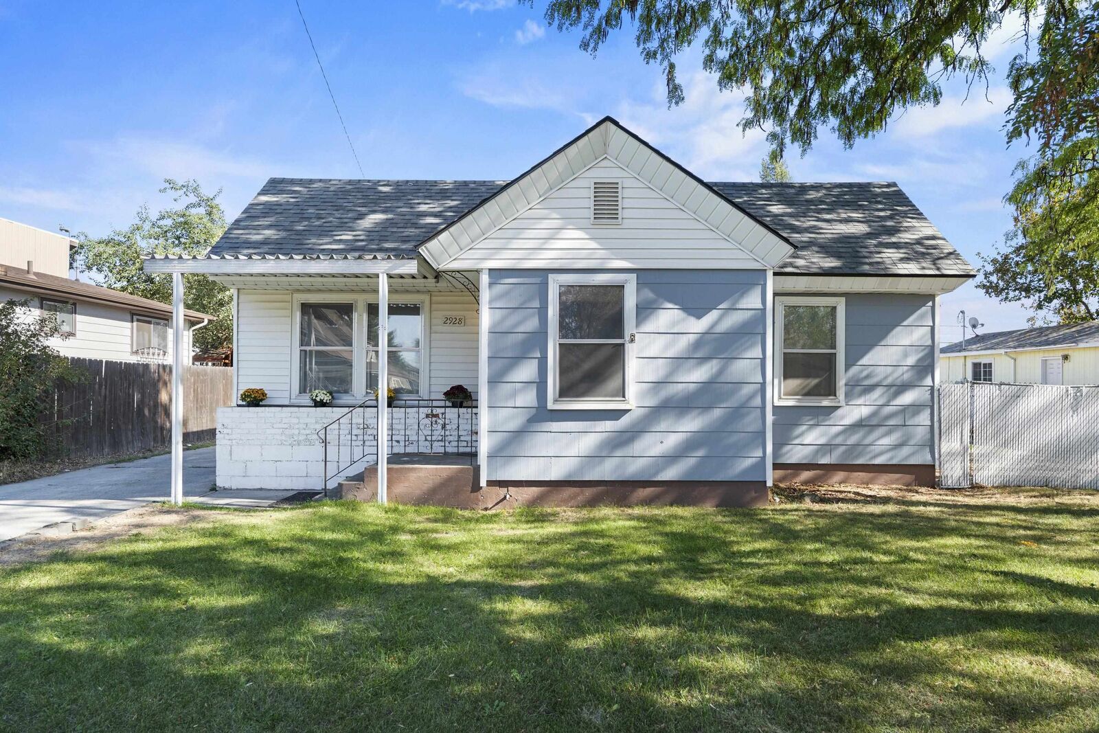 Property Photo:  2928 N Cook St  WA 99207 