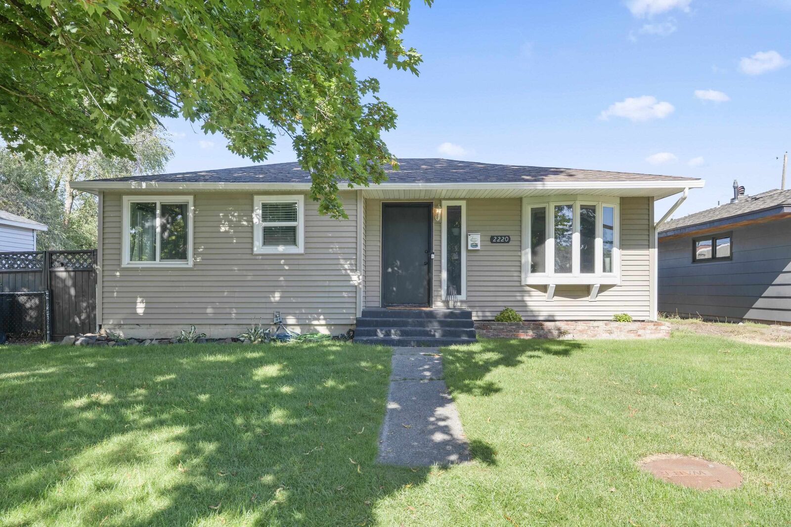 Property Photo: 2220 W Liberty Ave WA 99205