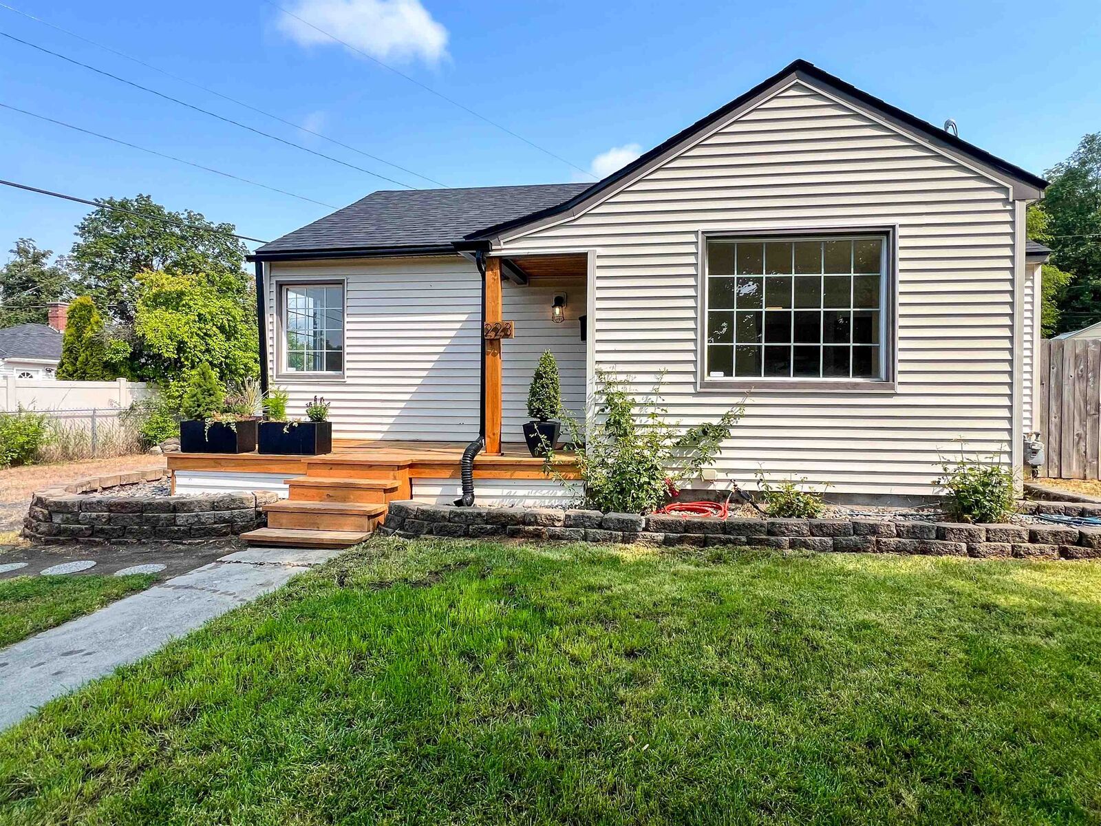 Property Photo:  223 E Graves Rd  WA 99218 