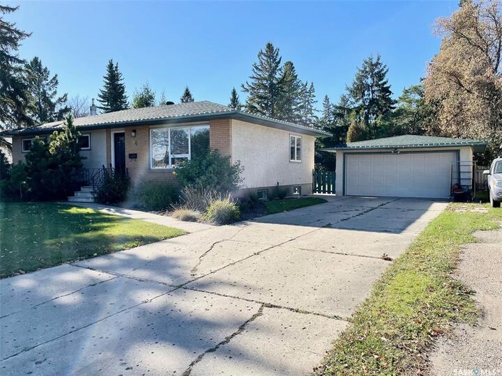 Photo de la propriété:  84 Victor Place  SK S3N 2H4 